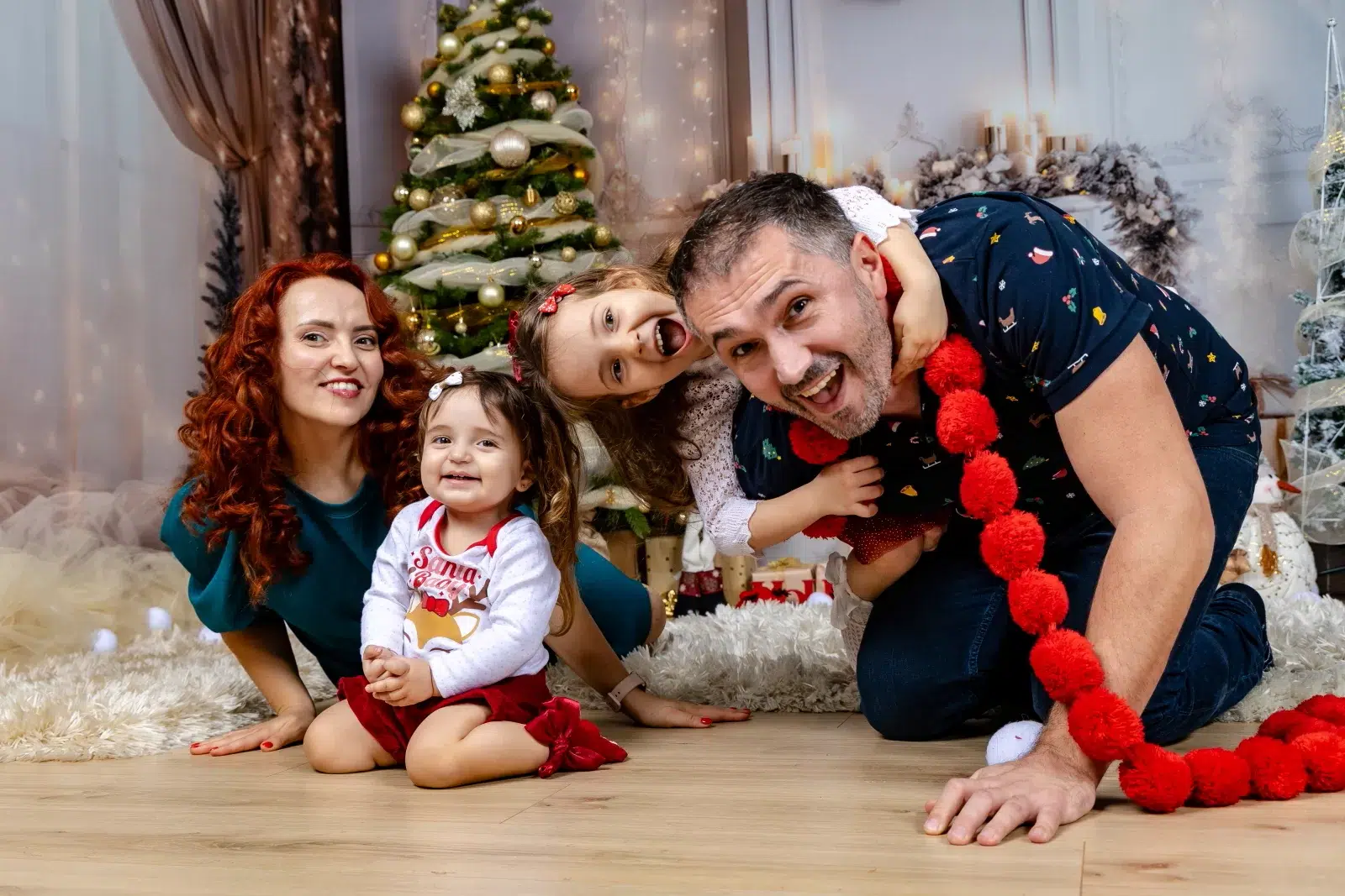 poze familie de craciun studio