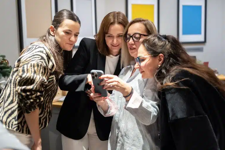 servicii foto eveniment corporate - corporate event photographer Bucharest