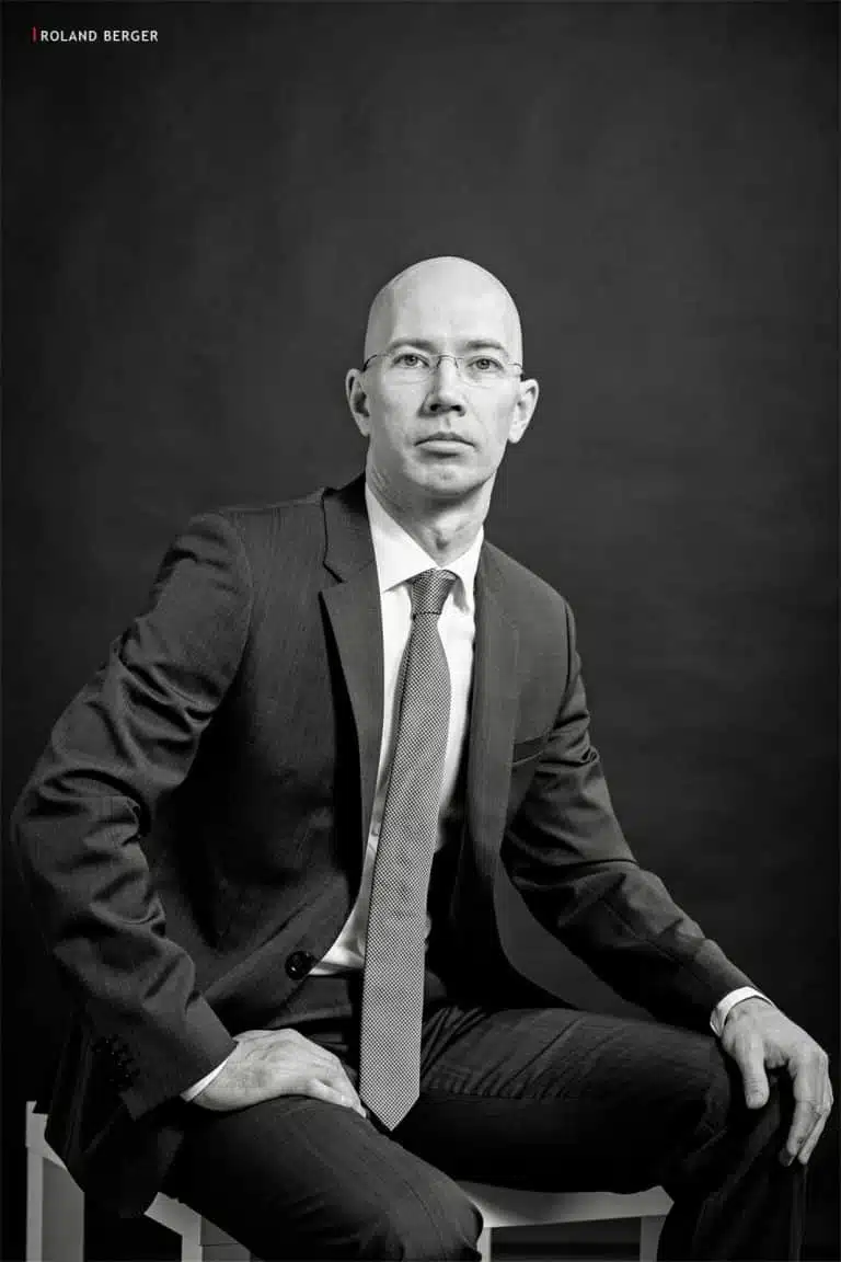 fotografii portret manager, ședință foto business portret in studio foto dinbucuresti