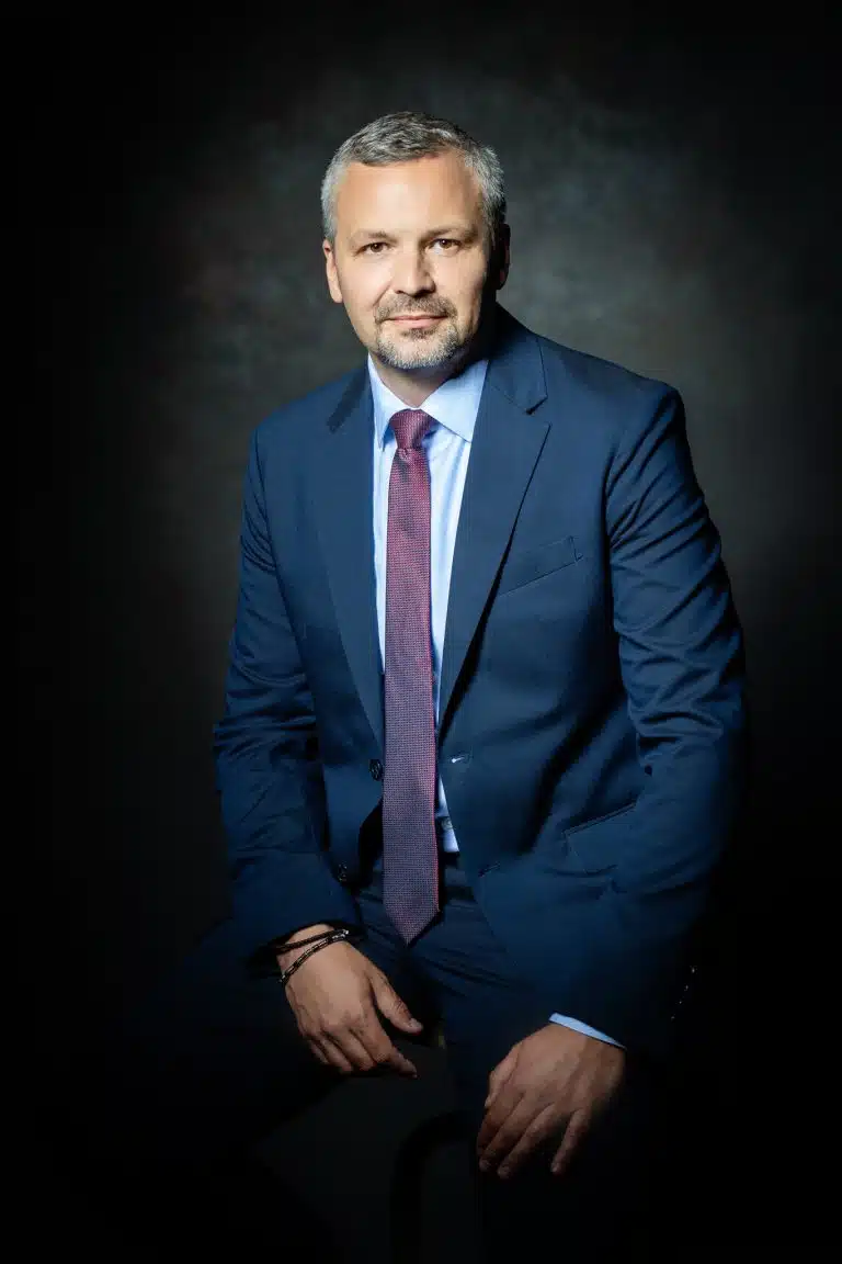 portret business realizat în studio foto din Bucuresti