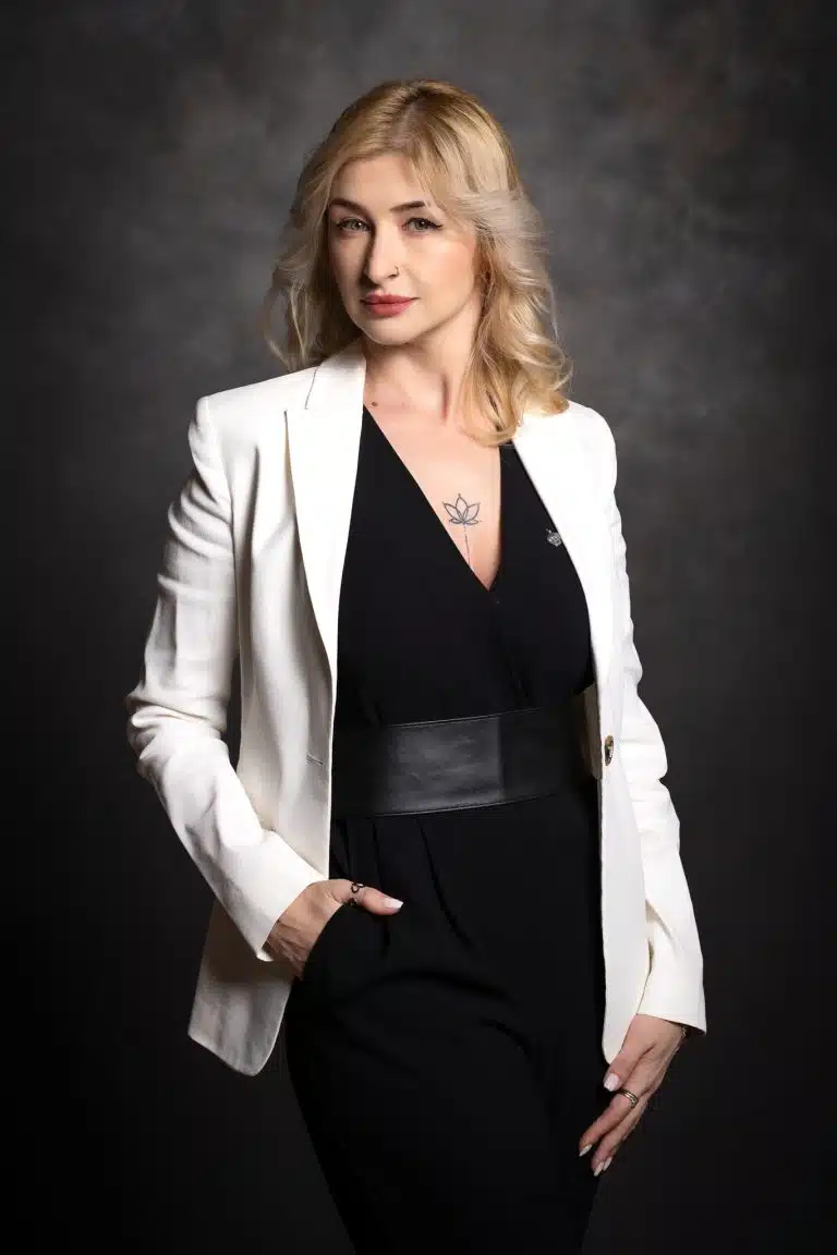 ședință foto profesională antreprenor in studio foto din București