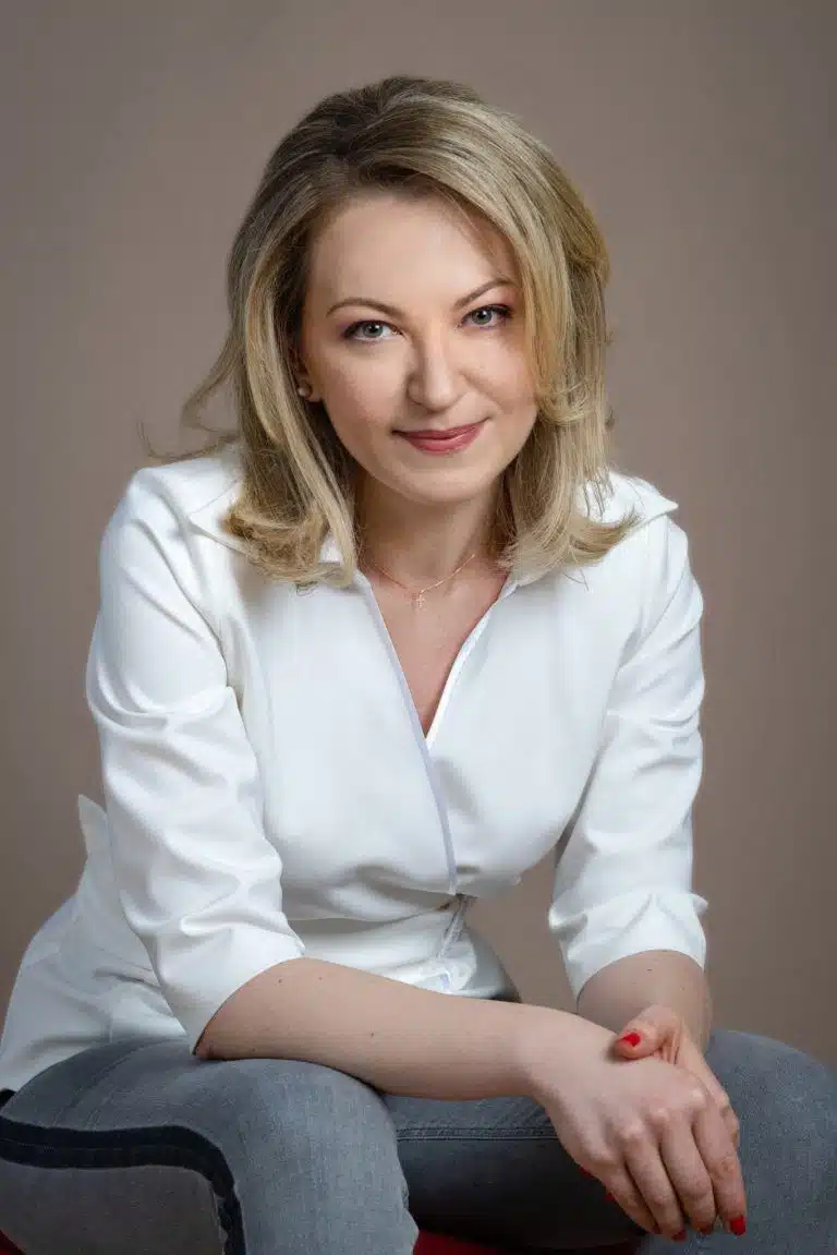 portret corporate fotografiat în studio cu lumină soft